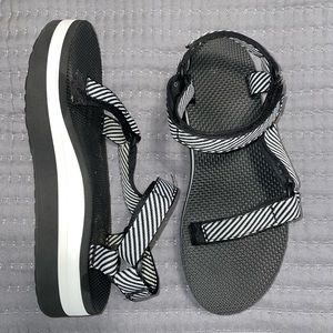 Black and White Platform Teva Sandals Size 10